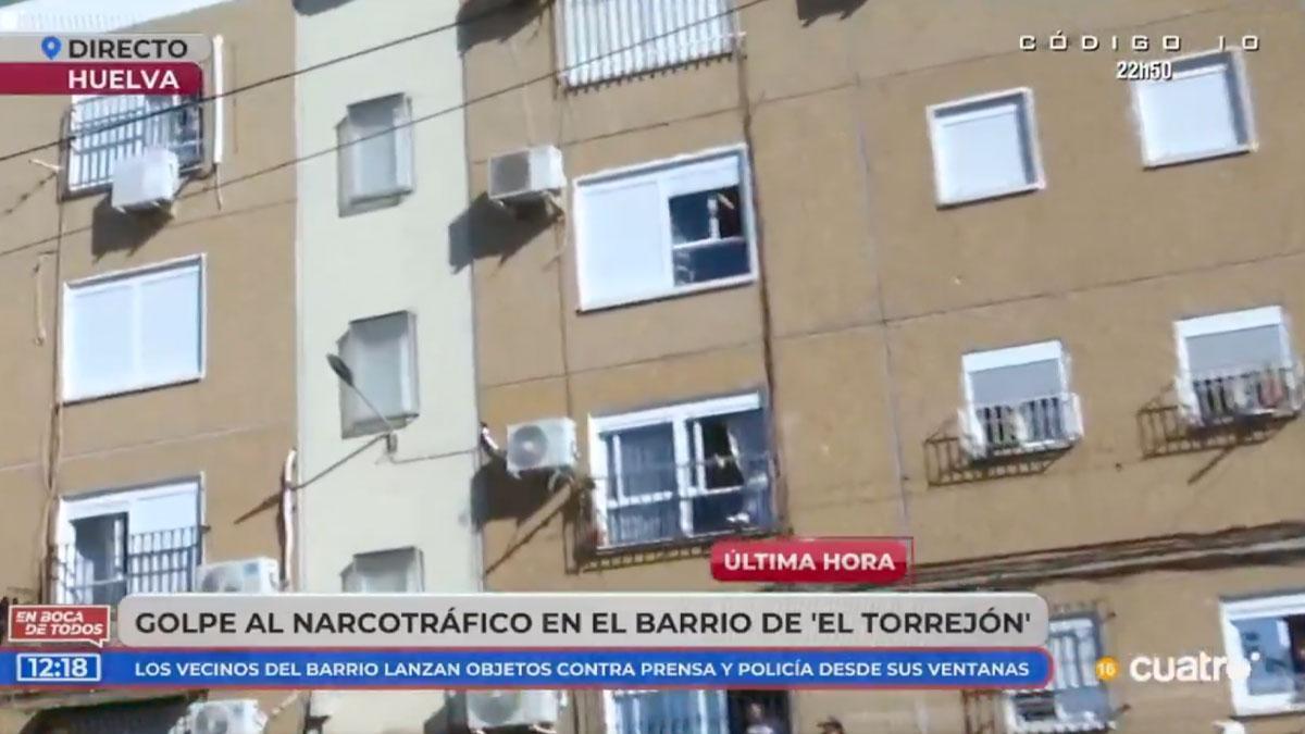 Una reportera de ‘En boca de todos’, agredida mientras informaba de una operación contra el narcotráfico