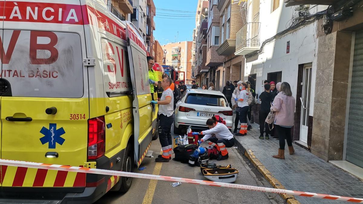 Muere una mujer en un incendio en una vivienda de Valencia