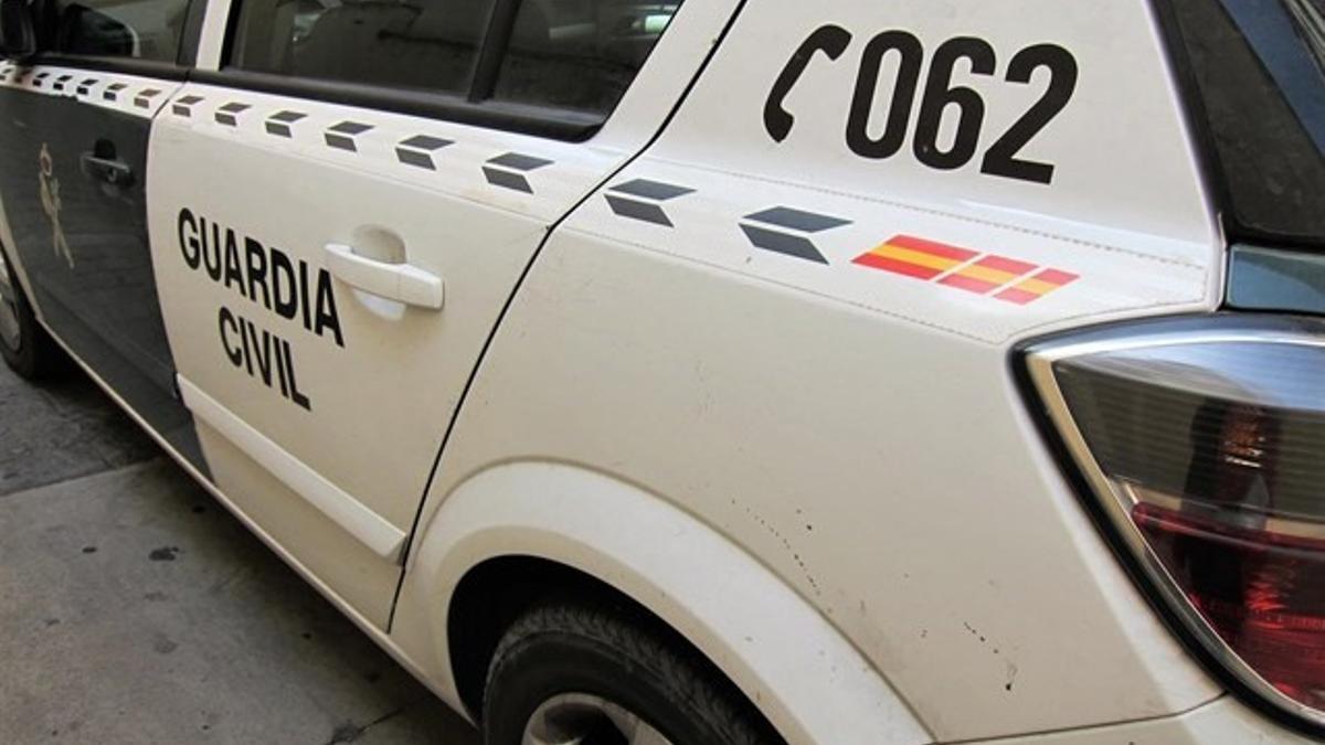 Hallan a un hombre muerto de forma violenta en su casa de Sevilla