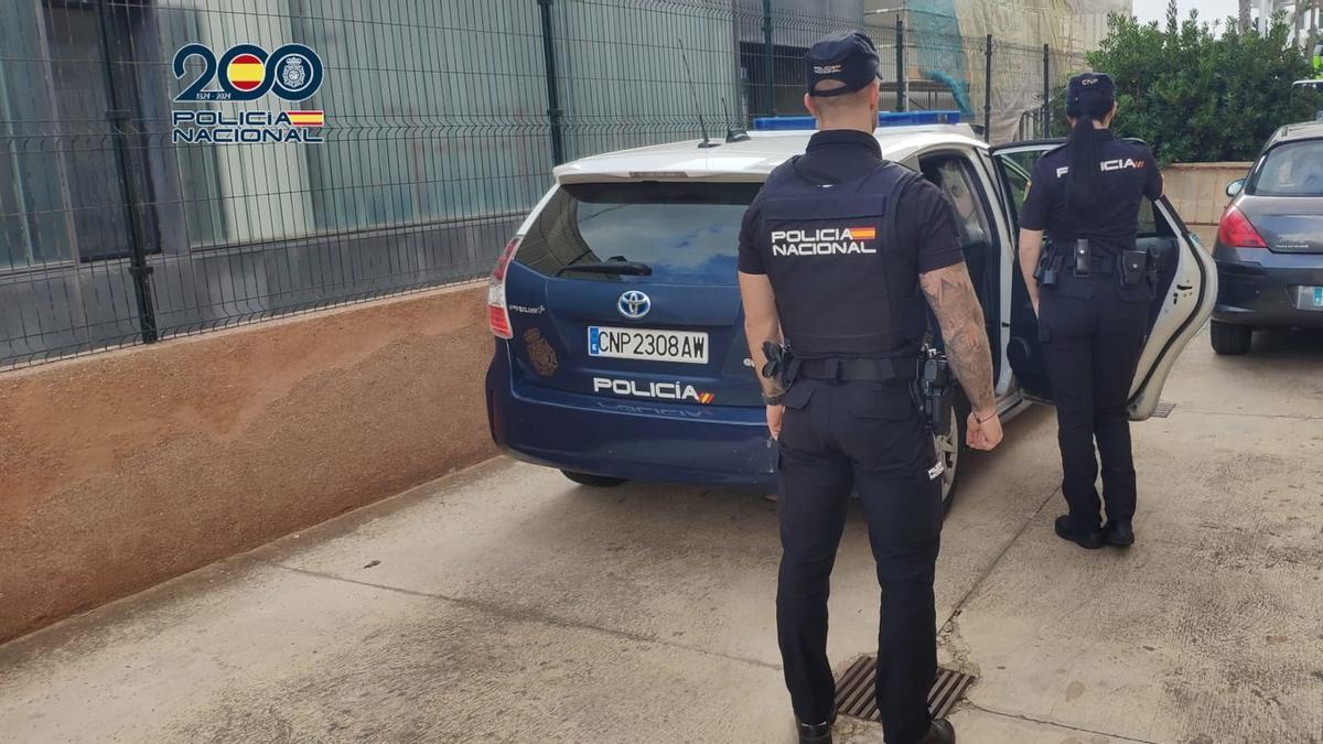 TRÁFICO ARMAS DROGAS | Cinco detenidos por trafico ilegal de armas y drogas en Madrid