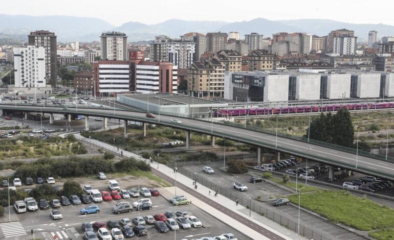 El plan de vías se reactiva con un compromiso de 25 millones para demoler el viaducto de Carlos Marx, hacer un nuevo vial y mover los colectores