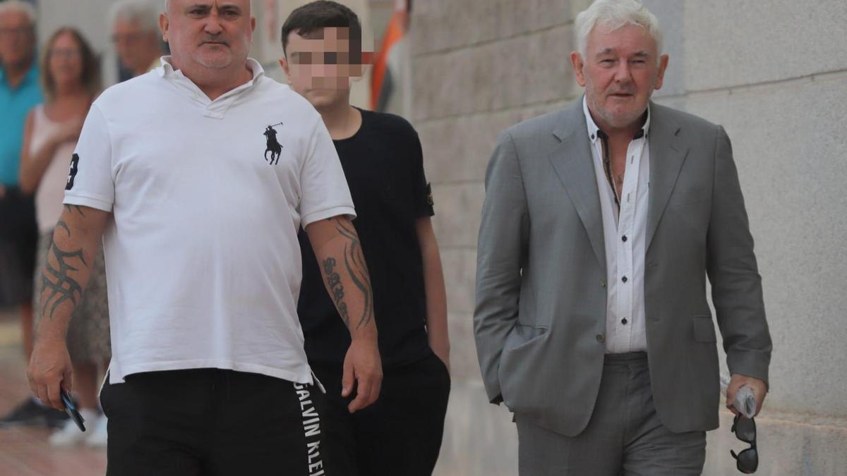 Desmantelan un laboratorio de cocaína rosa en casa del mafioso irlandés John Gilligan en Alicante