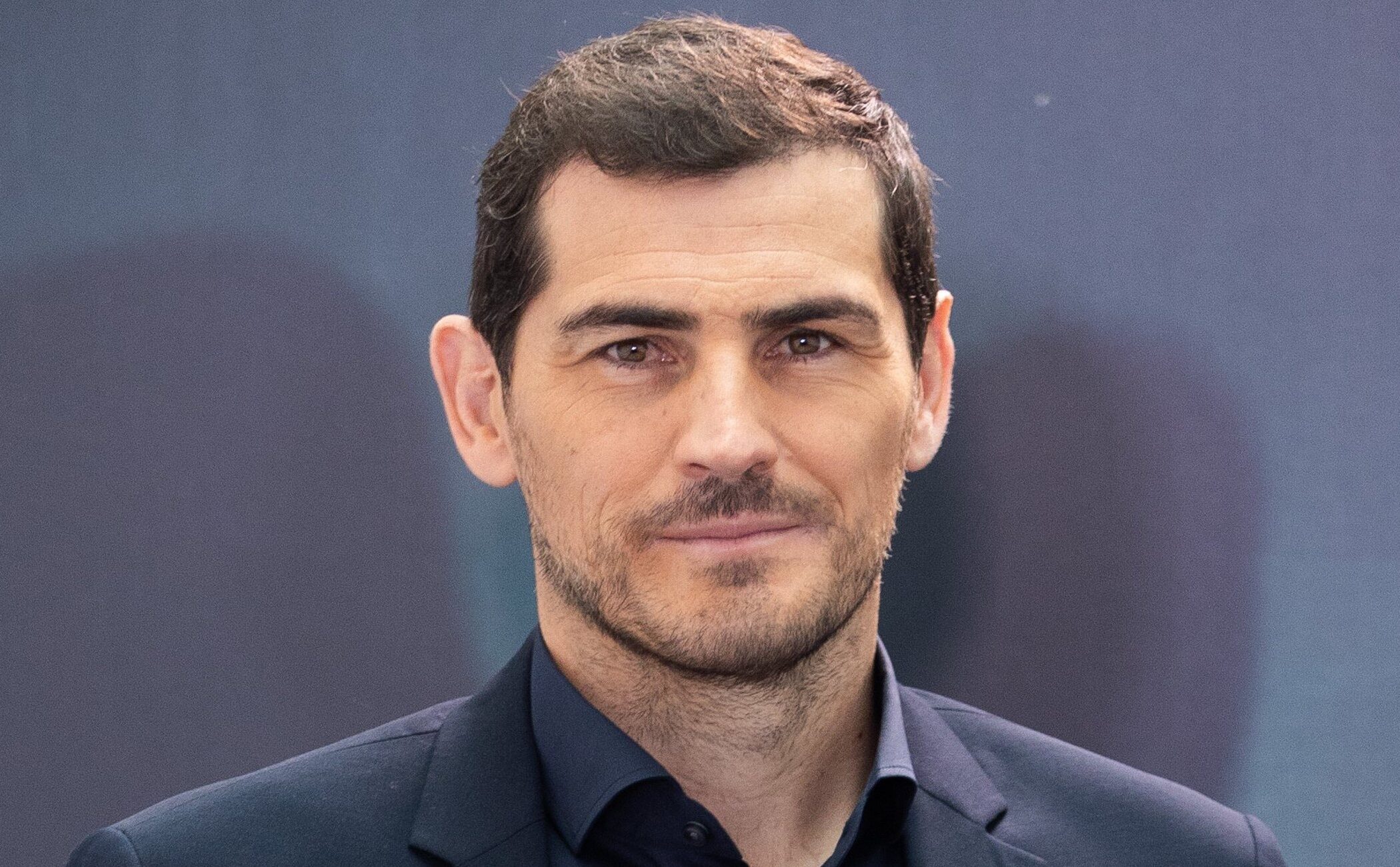 Iker Casillas no quiere saber nada de Claudia Bavel por estar detrás de sus fotos juntos: «Se siente traicionado»