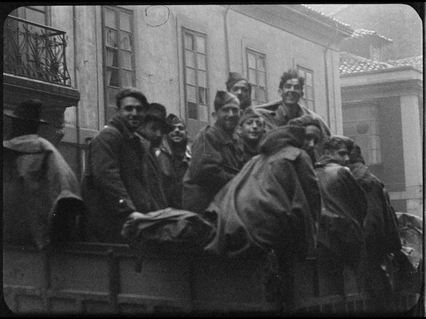 La entrada en Gijón de las tropas nacionales. 27 de octubre de 1937