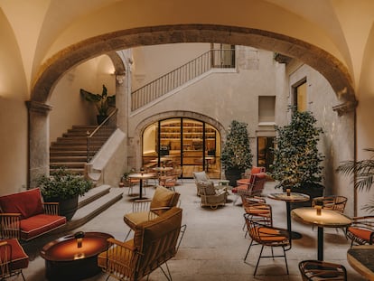 Una de las zonas comunes del hotel boutique Palau Fugit, en Girona. 