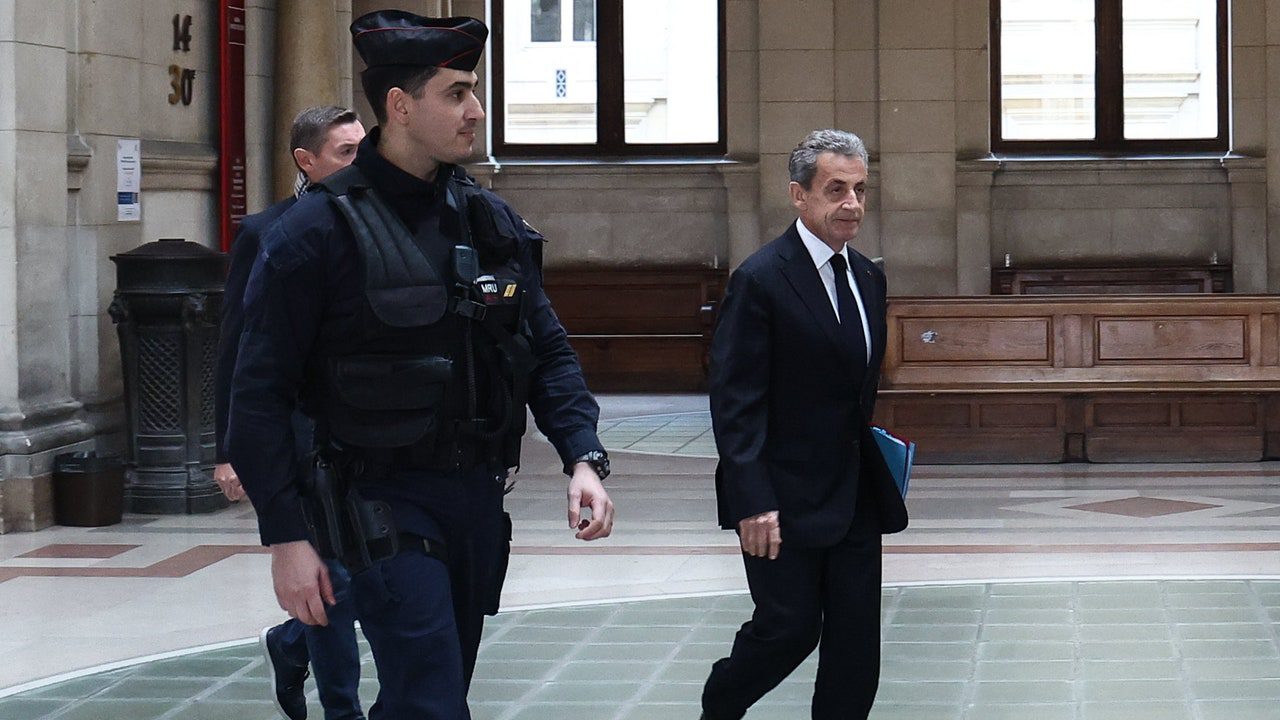 Sarkozy vuelve al banquillo por la financiación de Gadafi en 2007