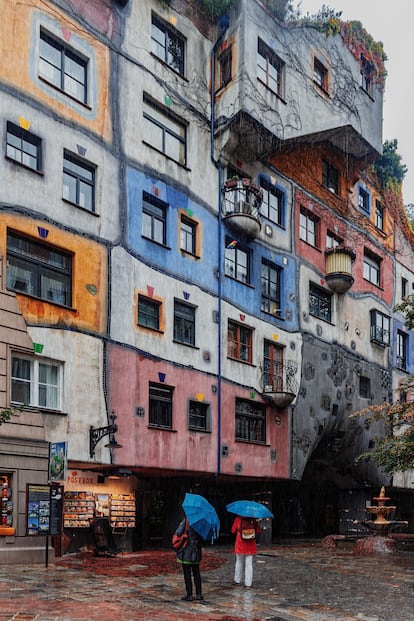 Le bâtiment Hundertwasserhaus, un complexe résidentiel municipal de logements sociaux, achevé en 1985.