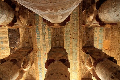 Las columnas del templo de Dendera, Egipto.