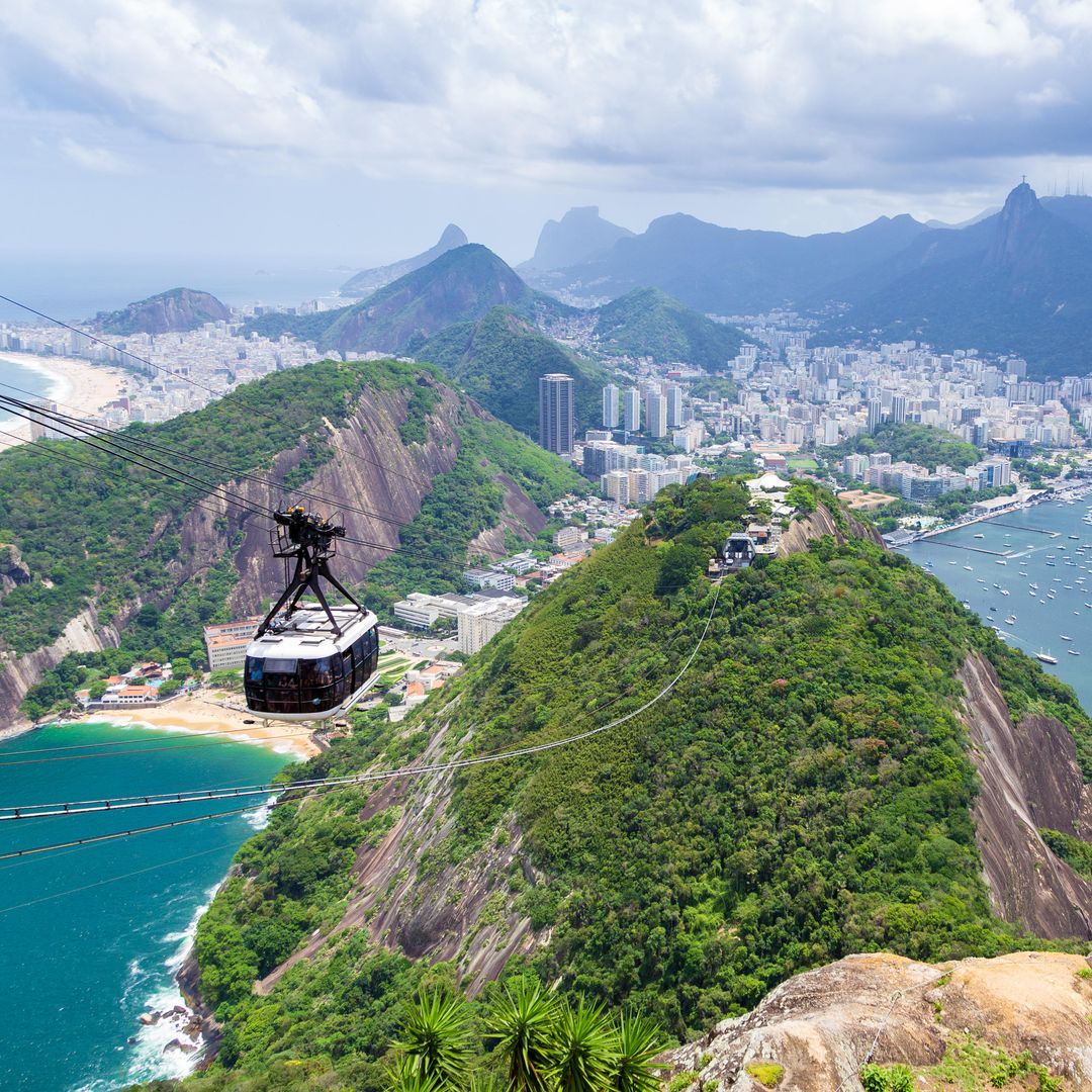 Vista desde la montaña Pan de Azúcar en Río de Janeiro, Brasil