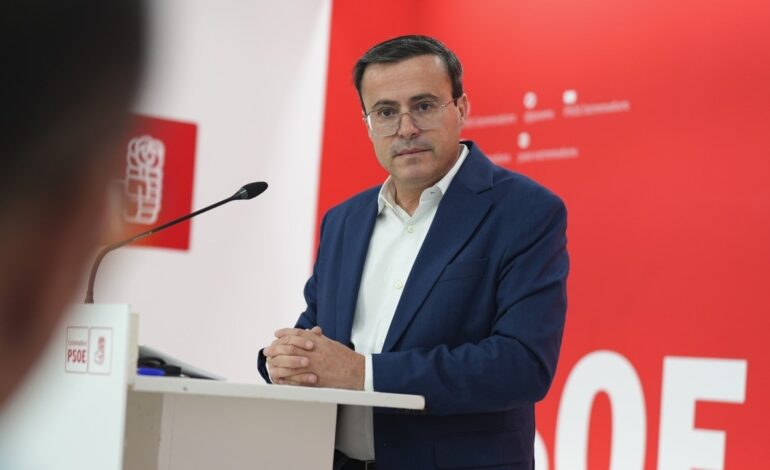 El PSOE inicia sus primarias en Extremadura en medio de una guerra interna