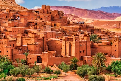 Aït Ben Haddou, ciudad fortificada formada por kasbahs.