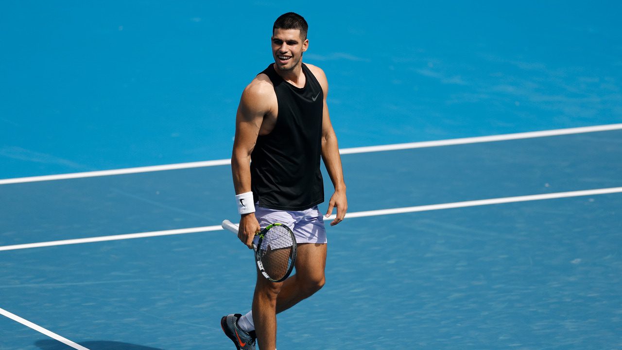 Alcaraz: horario y dónde ver en TV el primer partido de Carlos en el Open de Australia