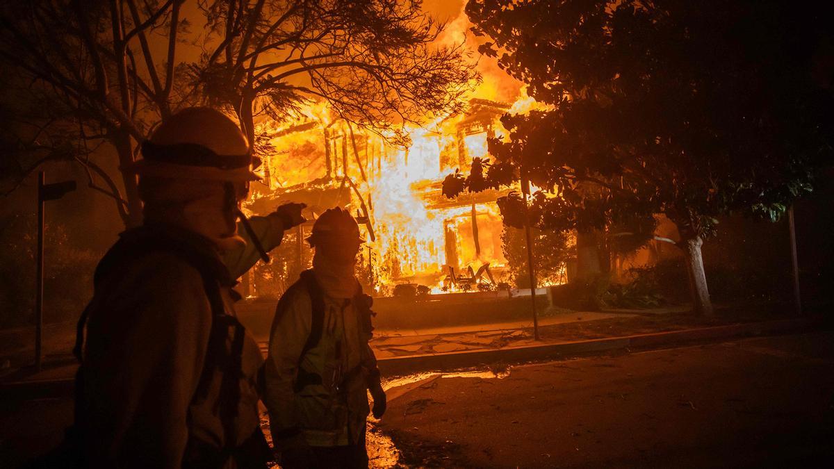 Mapa de los incendios en Los Ángeles: fuegos, causas, fotos y vídeos