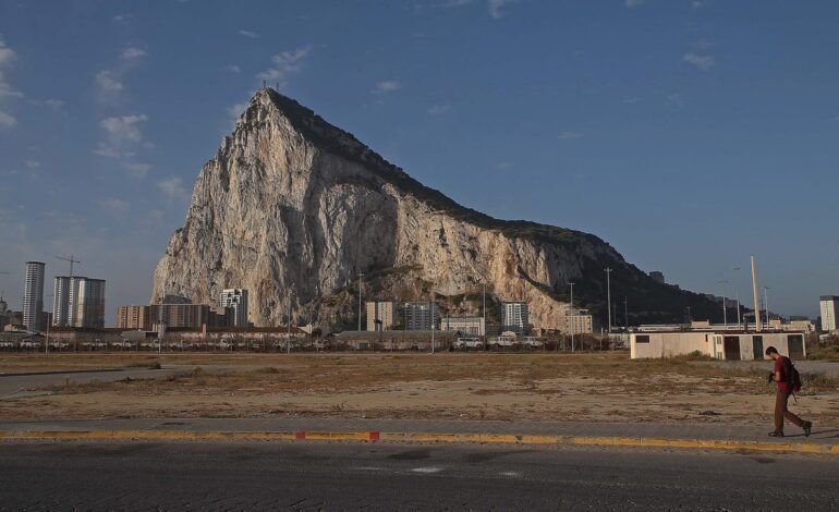 El día que los españoles «boicotearon» una encuesta británica sobre si Gibraltar debe ser español