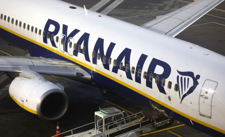 Aena acusa a Ryanair de mentir sobre la realidad de las tasas aeroportuarias en España para justificar su recorte de plazas y presionar a las instituciones