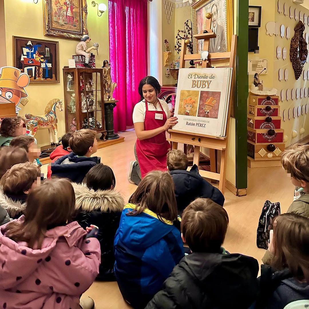 Casa Museo Ratón Pérez de Madrid. Los niños participan en una actividad.