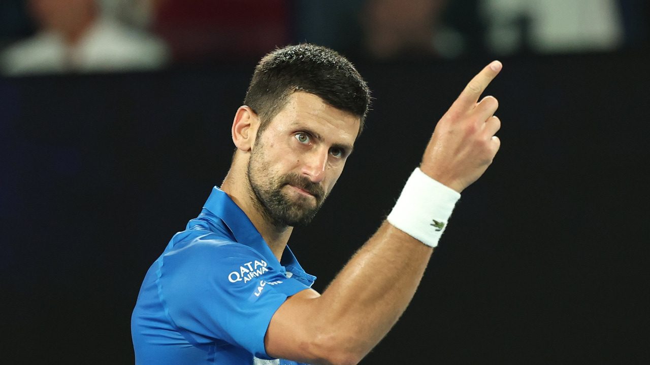 Djokovic, a un aficionado en el Open de Australia: "Podemos ir a tomar una copa"