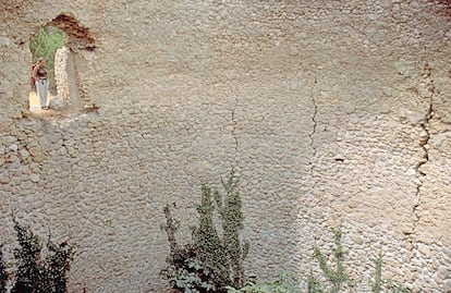 Uno de los pozos de Sierra Espuña (Región de Murcia), antes de ser restaurado.