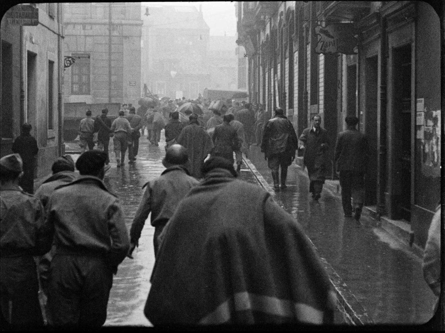 La entrada en Gijón de las tropas nacionales. 27 de octubre de 1937