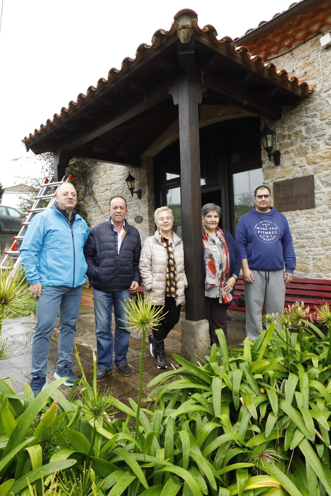 De barrios a parroquias: Santurio