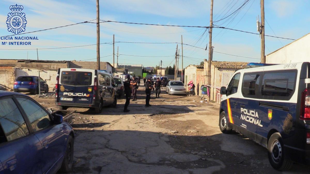 Detenido por intentar atropellar a su mujer y a sus dos hijos en Palma