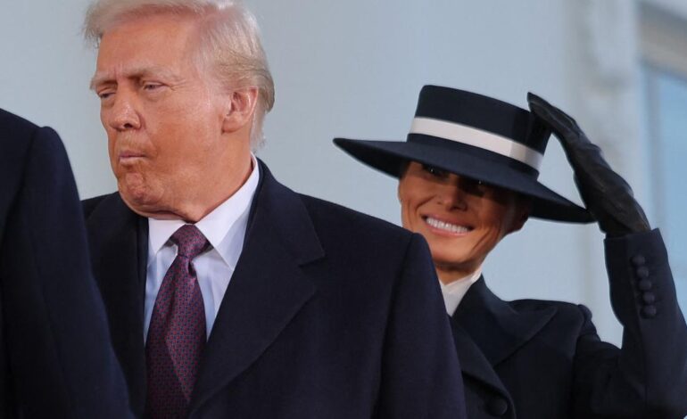 MELANIA TRUMP | Una Melania de estilo ultra recatado asiste con Trump a la misa previa a la investidura