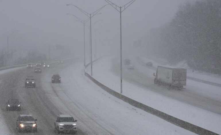 Una dura tormenta azota el centro de EEUU y amenaza Washington