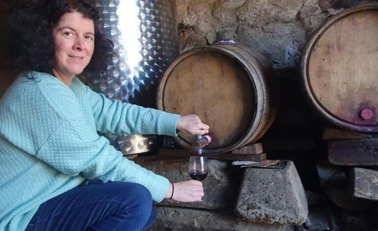 Hay vino casero de Cangas del Narcea porque «una casa sin vino no era nada»: esta es su historia