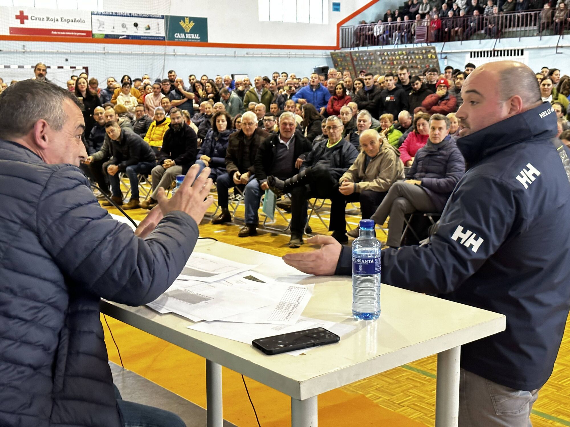 EN FOTOS: Tensión entre ganaderos y el Principado en Tineo por las medidas contra la tuberculosis bovina