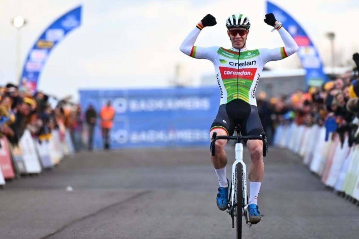 Sweeck vence en Koksijde y Van der Poel tampoco correrá Dendermonde