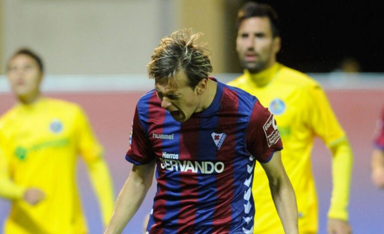 Se retira Javi Lara, el primer goleador del Eibar en Primera: «La cabeza ha dicho hasta aquí, no tengo ganas de nada»