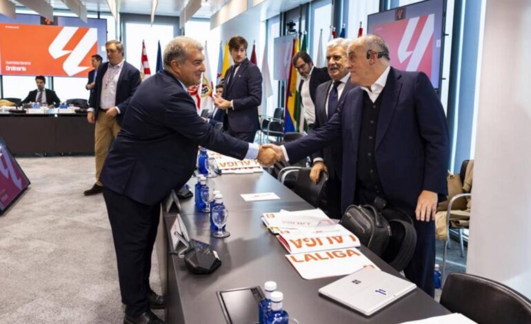 Los clubes de LaLiga, contra el CSD por la cautelar a Dani Olmo y Pau Víctor… con un sonado silencio