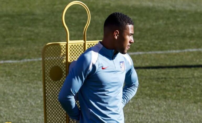 Simeone prueba con Lino en su regreso al once de cabecera