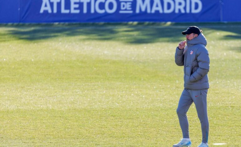 Sorloth y Giménez, bajas en la convocatoria de Simeone para el partido ante el Leganés