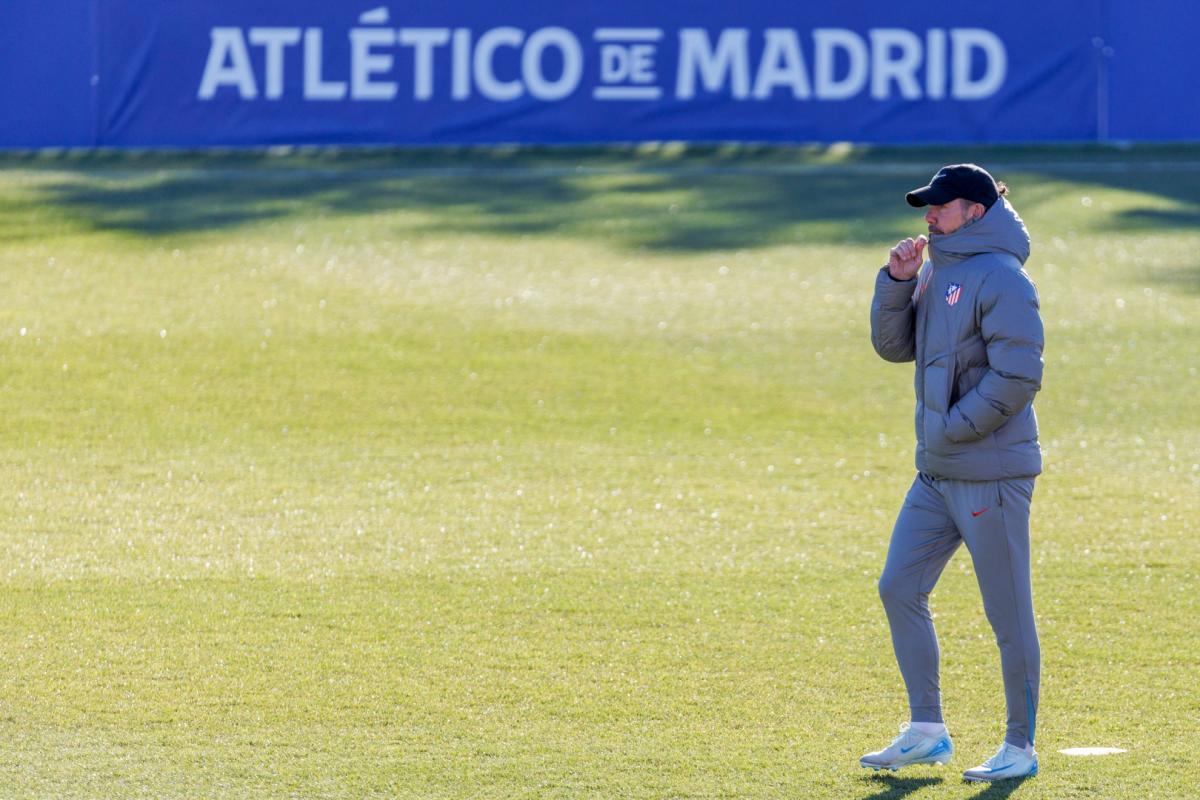 Sorloth y Giménez, bajas en la convocatoria de Simeone para el partido ante el Leganés