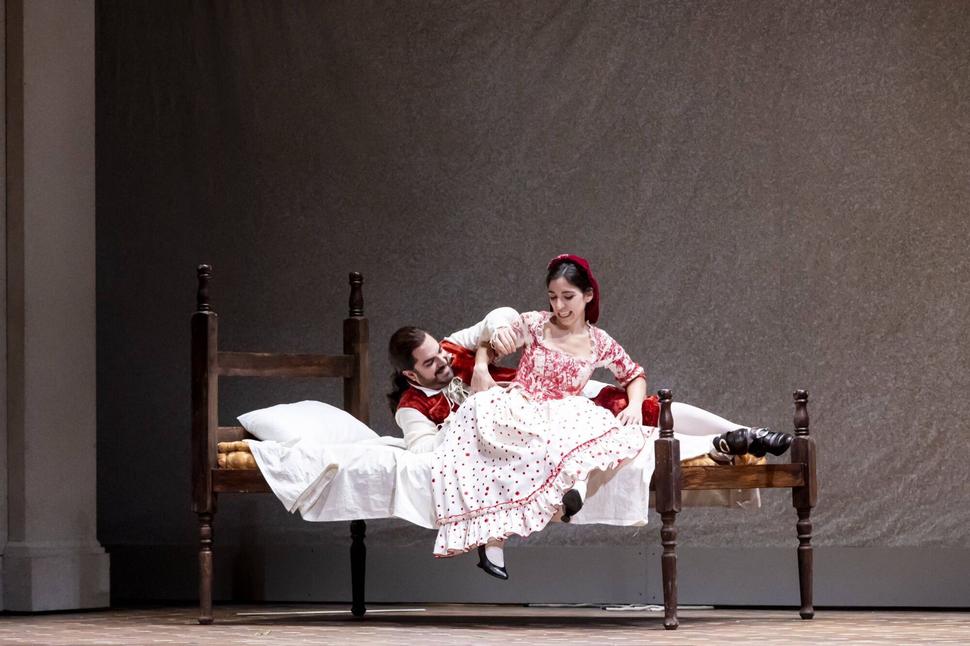 EN FOTOS: Ensayo en el Campoamor de la ópera "Las bodas de Fígaro"