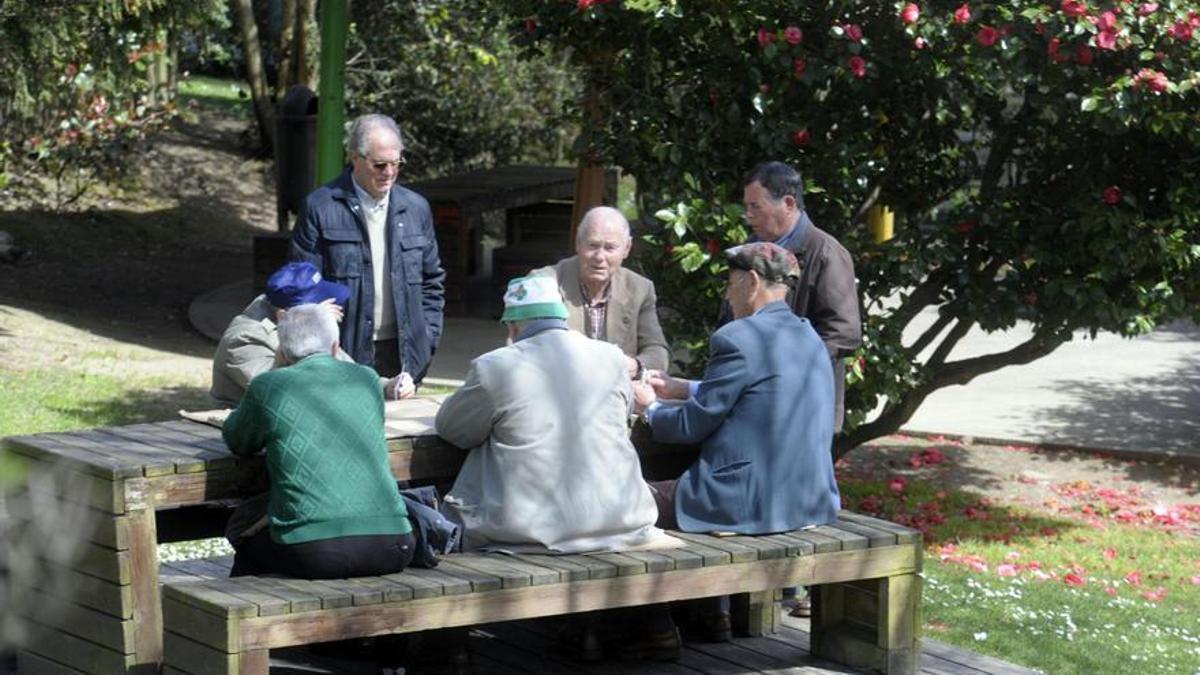 Las pensiones subirán el 2,8% en enero, pero bajarán en febrero tras decaer el decreto del Gobierno