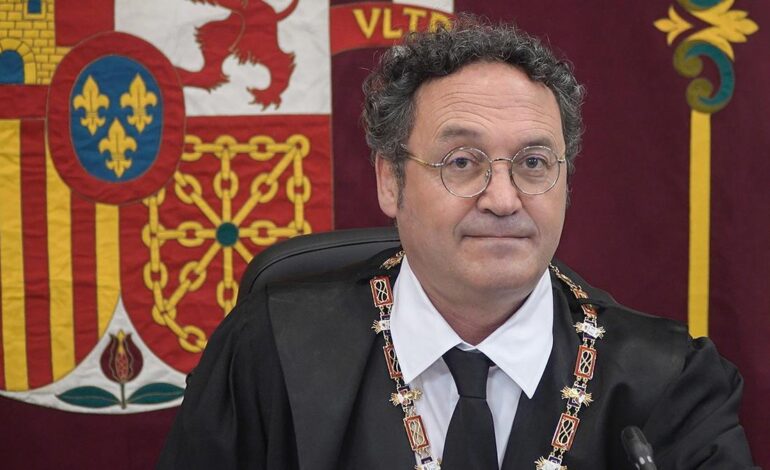 La Sala III rechaza cargarse al fiscal general del Estado y le deja en la línea de penalti del juez Hurtado de la Sala II del Supremo