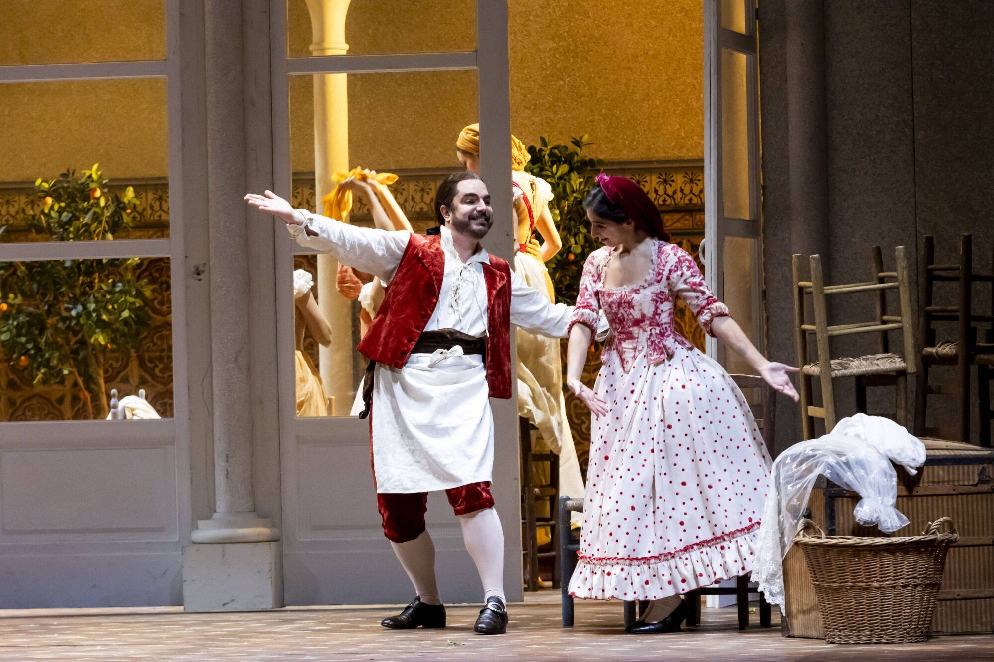 EN FOTOS: Ensayo en el Campoamor de la ópera "Las bodas de Fígaro"