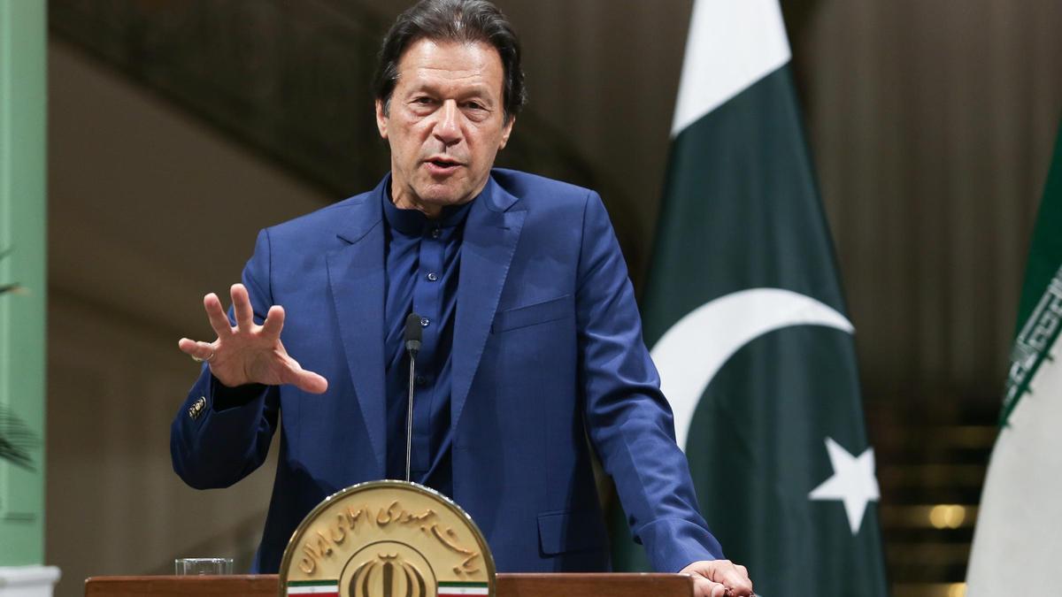 El ex primer ministro de Pakistán Imran Khan, condenado a 14 años de prisión por soborno