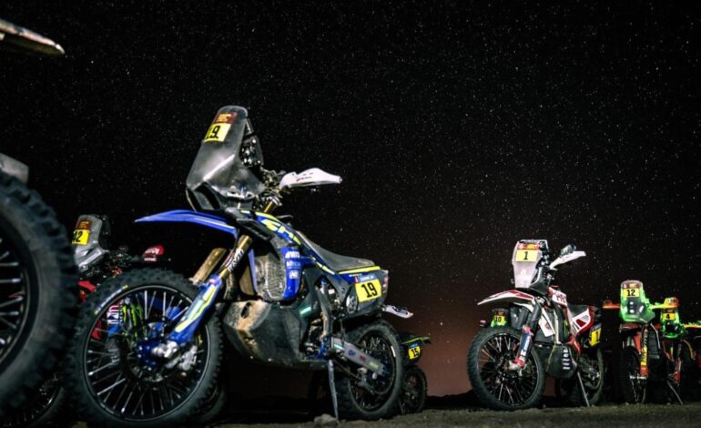 La noche de Lorenzo Santolino en la etapa de 48 horas del Rally Dakar