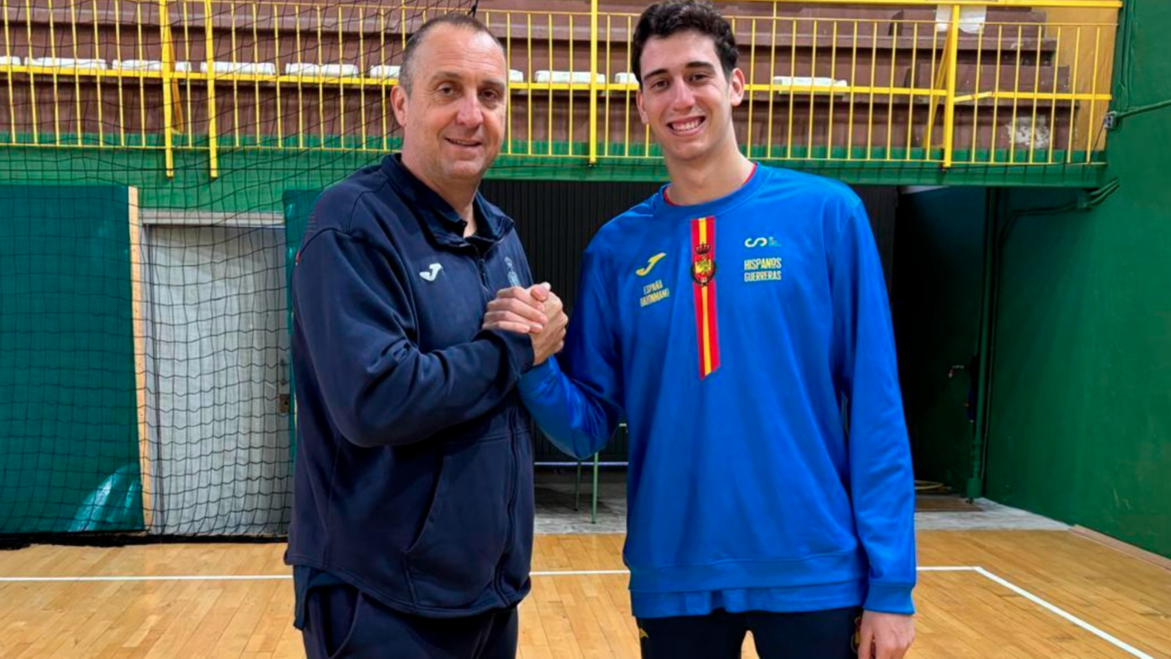 Fui portero de fútbol, pero en balonmano quería ser jugador