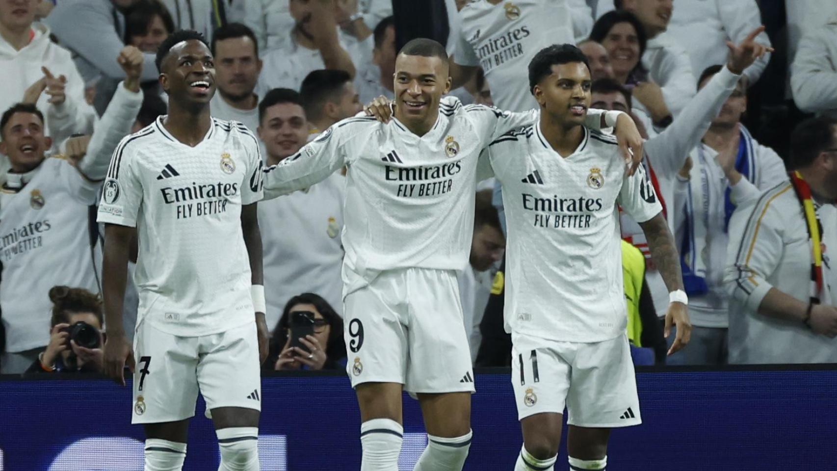 El Real Madrid se da un atracón de goles contra el Salzburgo para soñar con ahorrarse el playoff de la nueva Champions