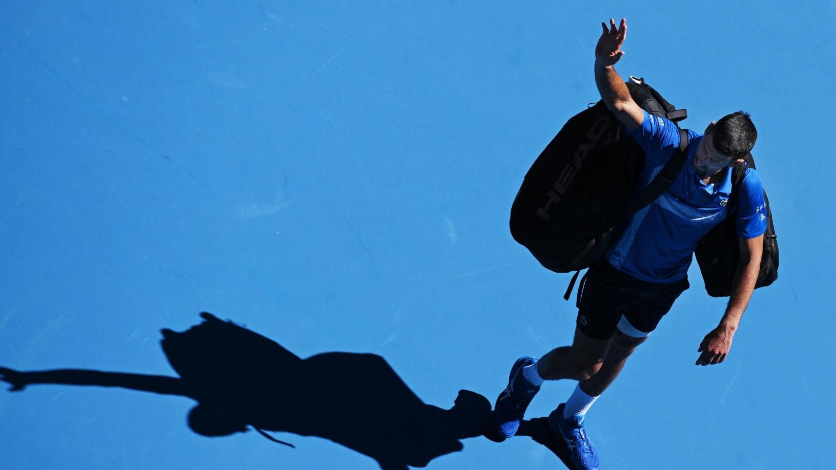 Djokovic se retira de la semifinal del Open de Australia tras perder el primer set ante Alexander Zverev: 6-7 (5)