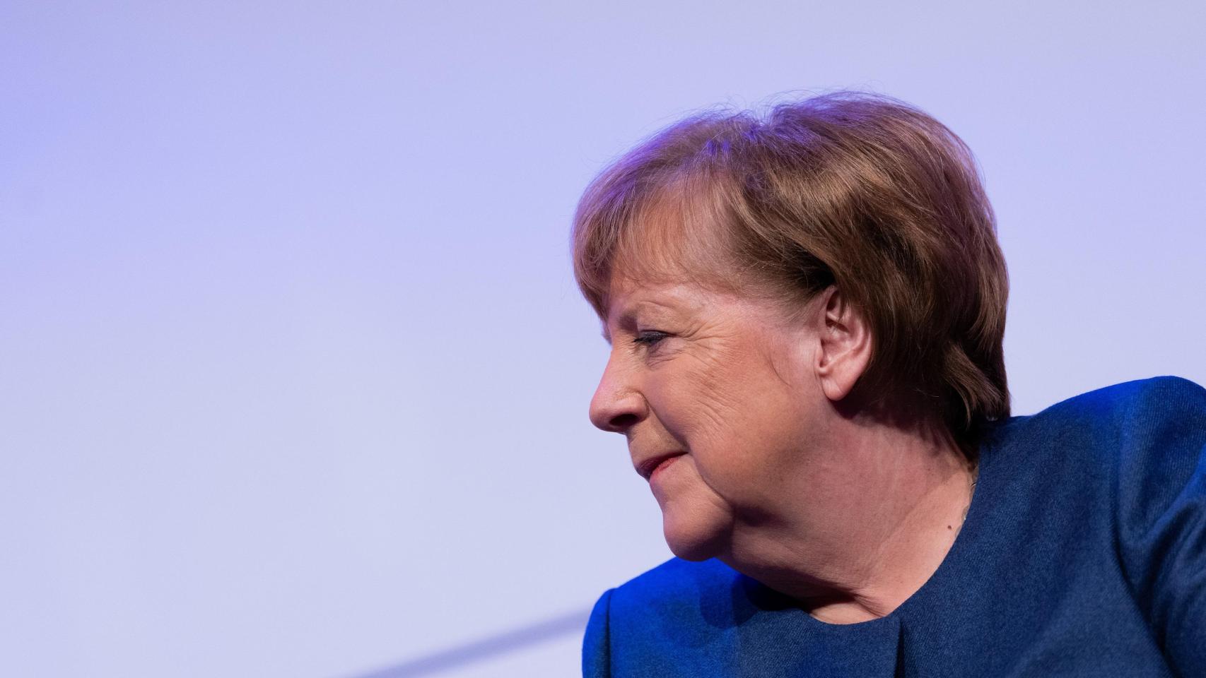 Merkel se desmarca de su partido y critica al líder de la CDU por aceptar los votos de la ultraderechista AfD: «Un error»