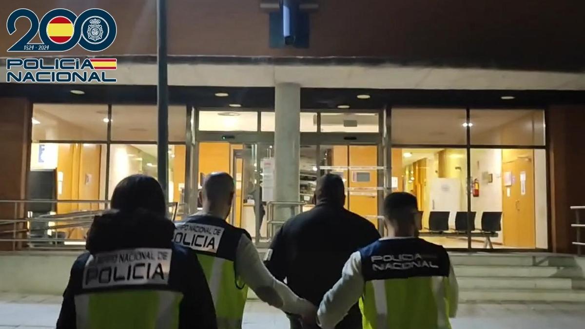 ROBO BOMBONAS BUTANO | Detenido por robar en gasolineras de Madrid más de 110 bombonas de butano