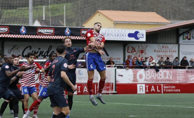 Duro final para el Avilés: se le escapan dos puntos en un autogol en la última jugada (1-1)