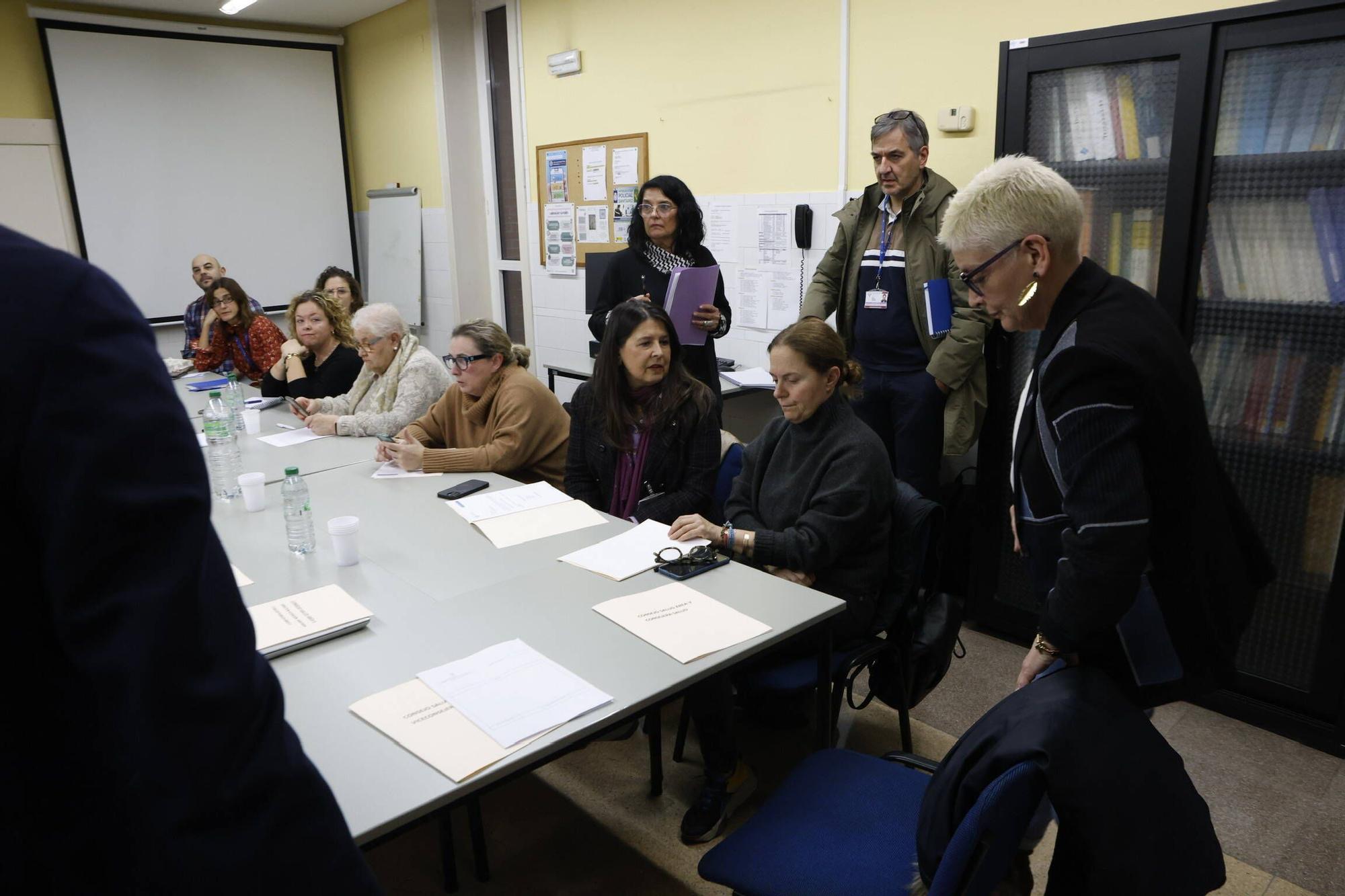 El Consejo de Salud celebrado en Gijón después del paro de la expansión de Cabueñes, en imágenes