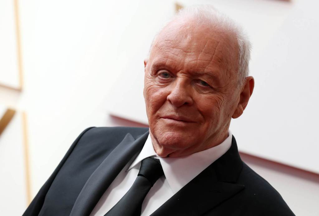 casas-famosas-paris-hilton-anthony-hopkins-fire-los-angeles