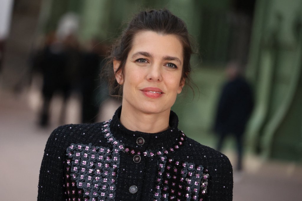 Cabello Carlota-Casiraghi